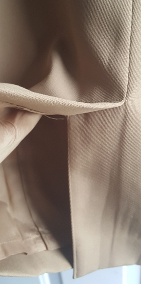 ---Donna Toran Vtg Tan 2pc suit - Picture 6 of 8